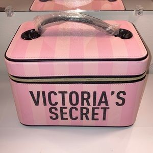 Victoria’s Secret make up organizer
